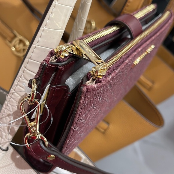 Michael Kors Jet Set Travel Large Double-Zip Wristlet-Wallet-PhoneHolder Oxblood - Picture 2 of 16